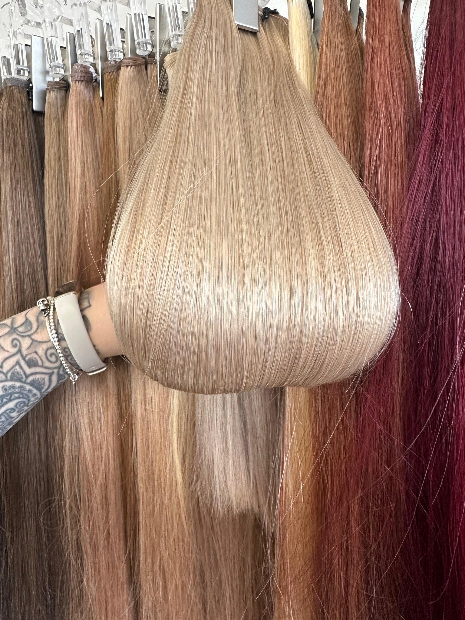 20" Clip In Hair Extensions